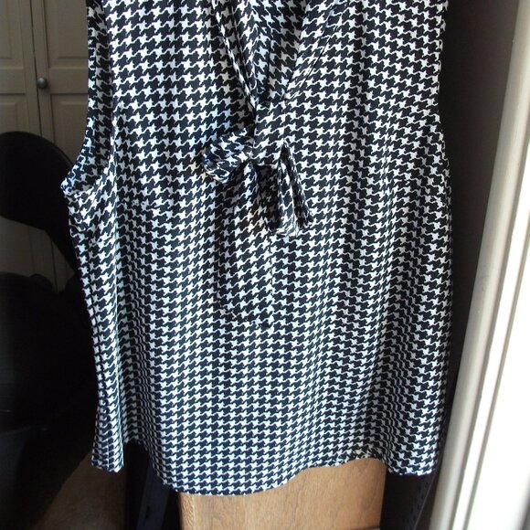 Herringbone tank - Picture 2 of 12